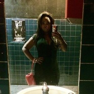 Meet your Posher, Lady Taylor